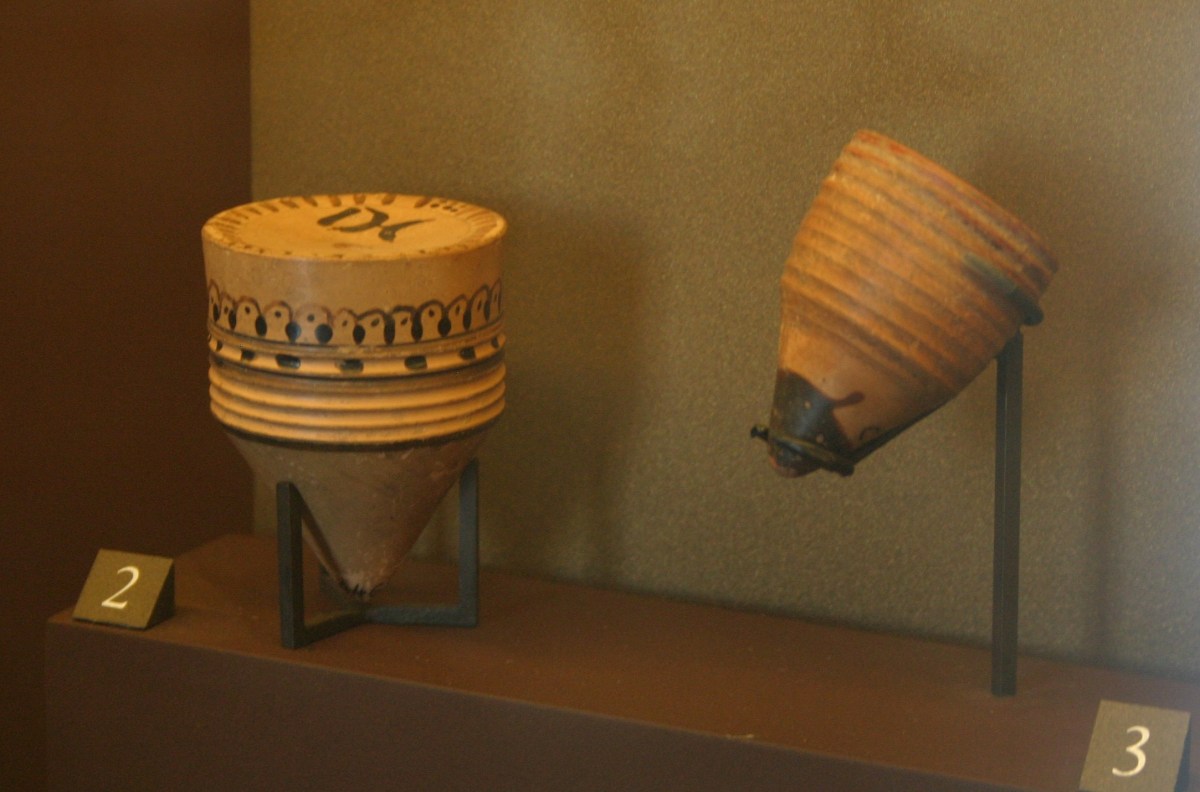 Ancient greek toys made with clay - αρχαία ελληνικά παιχνίδια