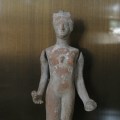 Ancient greek doll Louvre – Πλαγγόνα. Λούβρο
