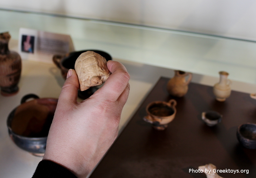 Απτική συλλογή του αρχαιολογικού μουσείου της Θήβας