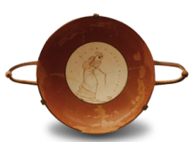 kylix-Girl-playing-with-a-spinning-top